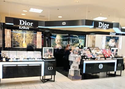ディオール ビューティー デパート リウボウ店