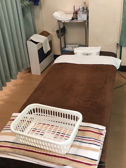 がんじゅう治療院