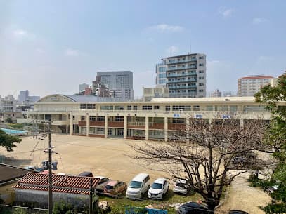 那覇市立 壺屋小学校